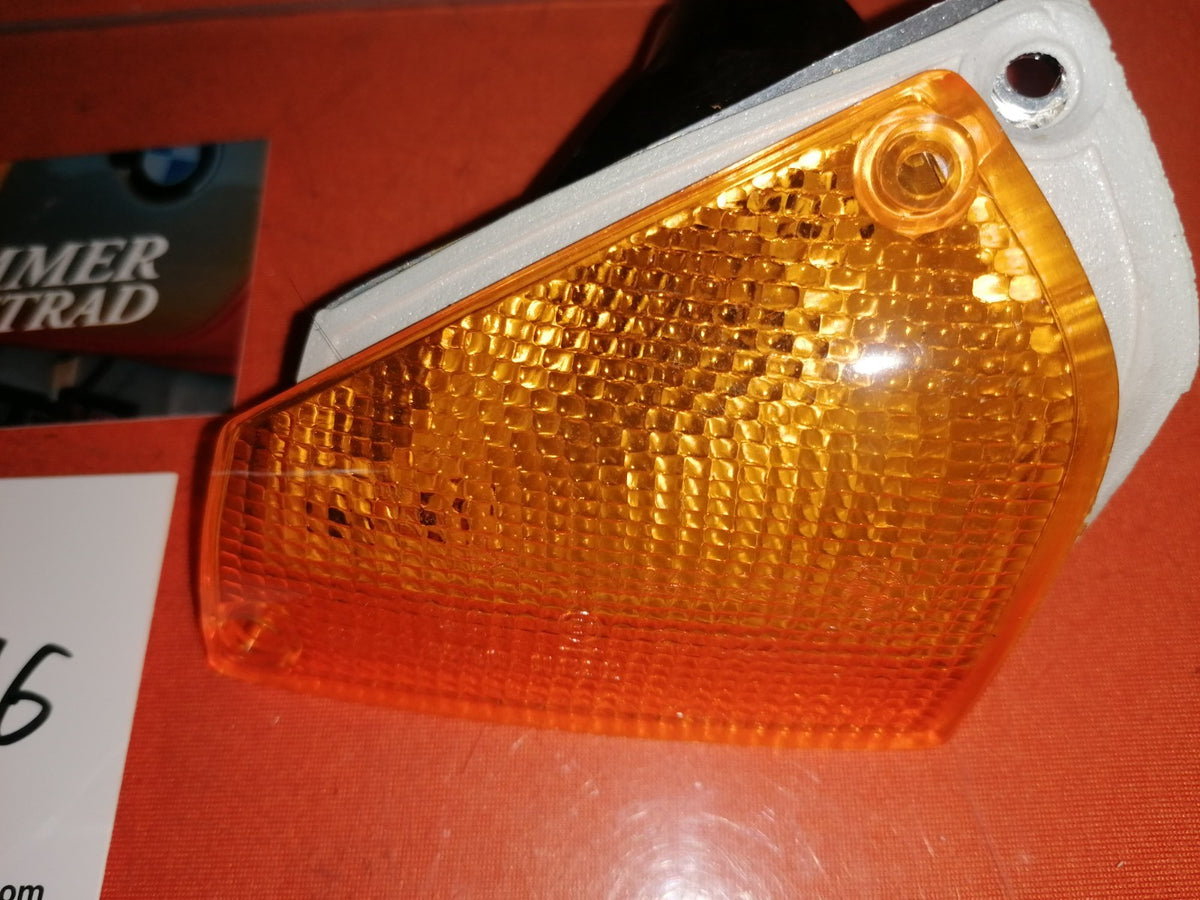 BMW R80 R100 RT Verkleidungsblinker links NEU OEM 37161