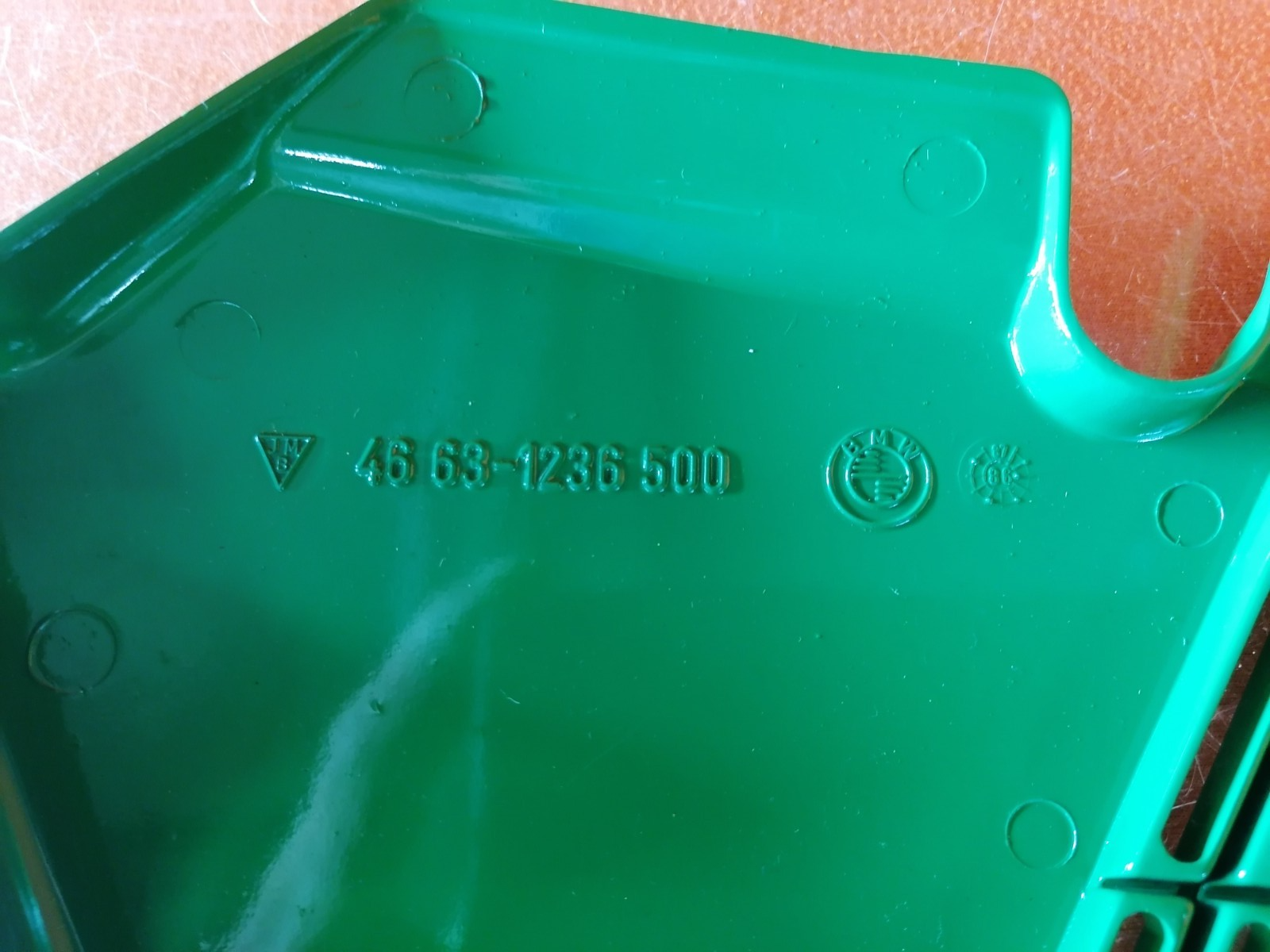 BMW R45 R65 Batterieabdeckung Seitendeckel links 34732