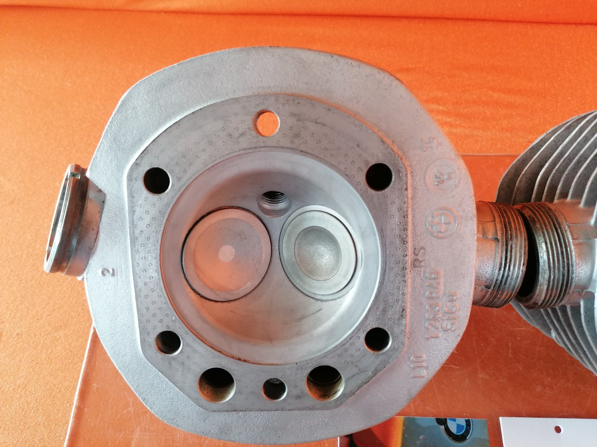 BMW R100 RS RT Zylinderkopf Paar 36403