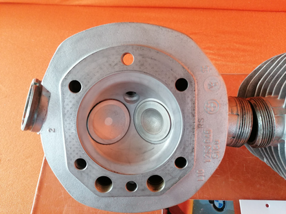 BMW R100 RS RT Zylinderkopf Paar 36403